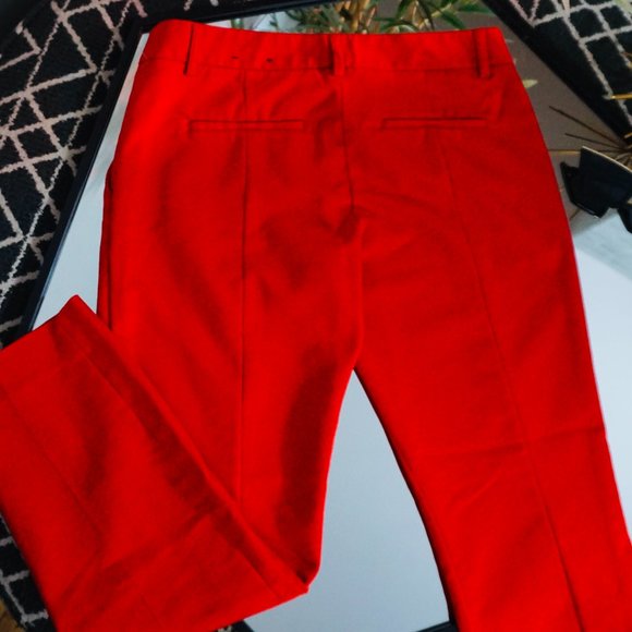 EXPRESS COLUMNIST PANTSUITS ,COLOR RED ,SIZE 6R (PREOWNED) - Picture 6 of 6